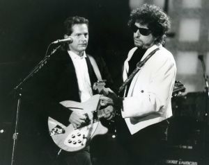 Bob Dylan, Roger McGuinn  1990  LA.jpg